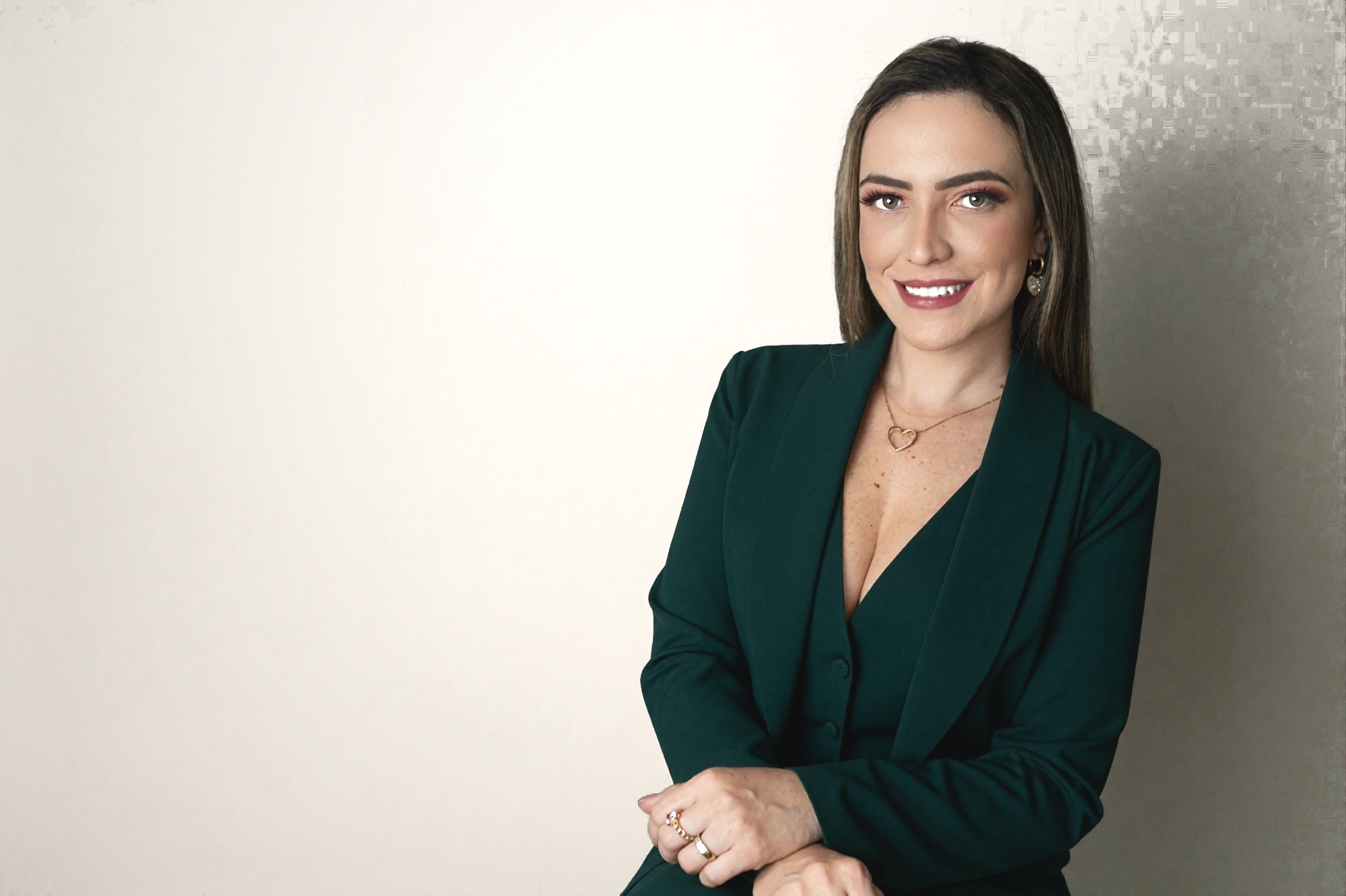 Dra. Gabriela de Almeida Schaustz